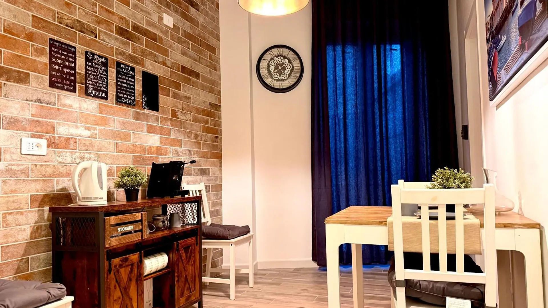 Sole&Luna Boutique Rooms - Bari City Center Apartment