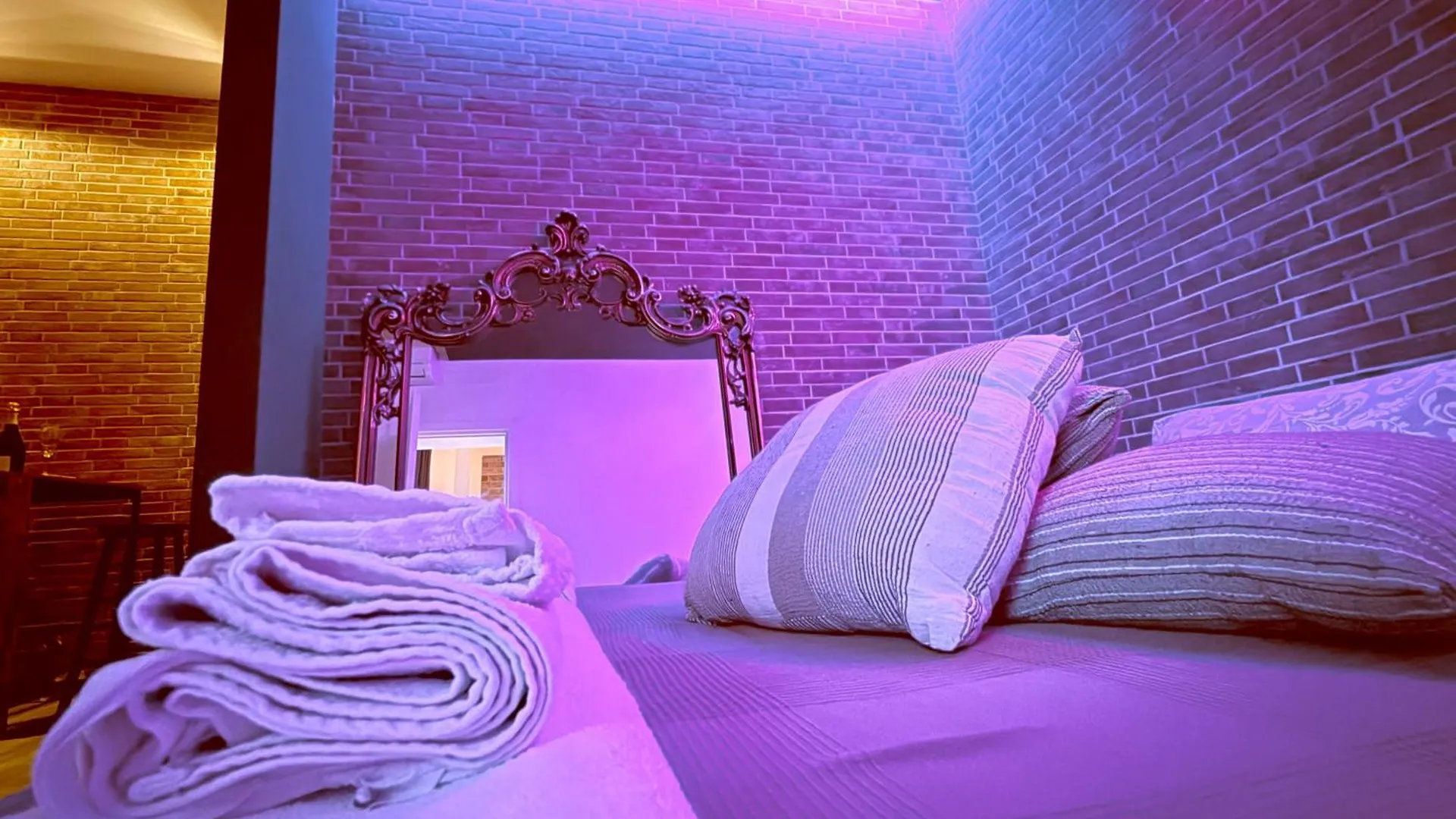 Apartment Sole&Luna Boutique Rooms - Bari City Center Italy
