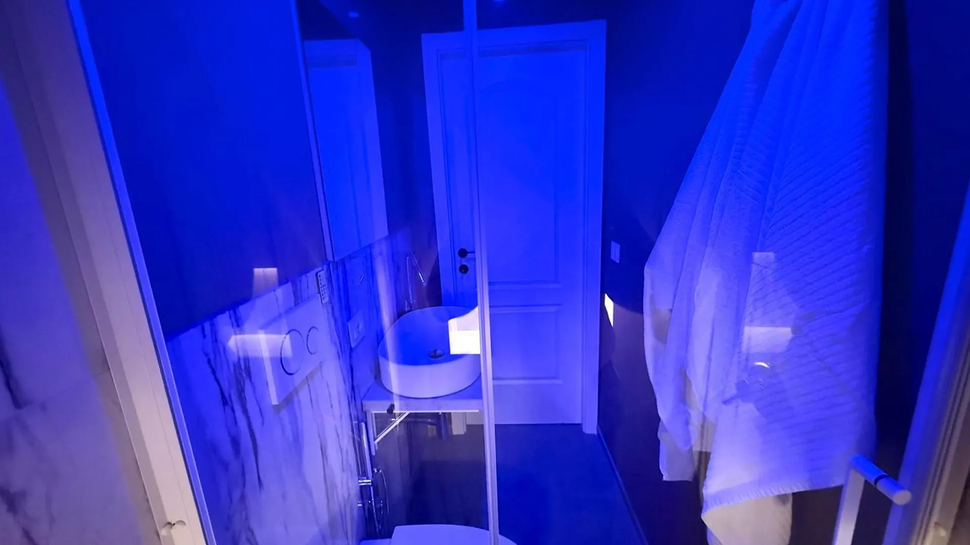 Sole&Luna Boutique Rooms - Bari City Center 0*,
